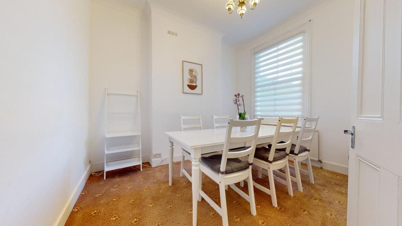 Cheerful 4 Bedroom Victorian House With Back Courtyard London Exteriör bild