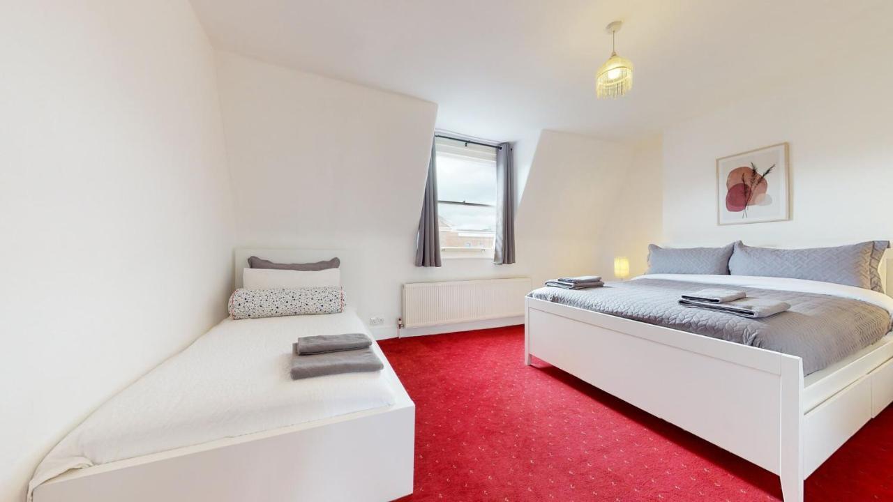 Cheerful 4 Bedroom Victorian House With Back Courtyard London Exteriör bild
